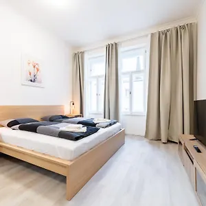 Borivojova 63 Apartmán